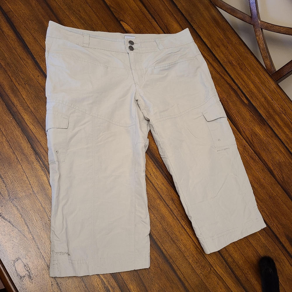 Columbia Titanium capri pants
